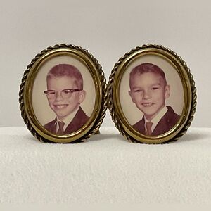 VINTAGE LEVI ORIGINAL DOUBLE OVAL STANDING FRAME